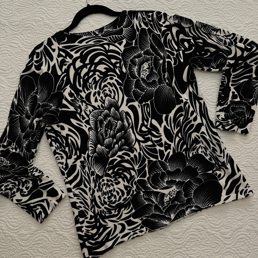 Pierri New York Floral Beaded Cardigan Sweater - Picture 4 of 15